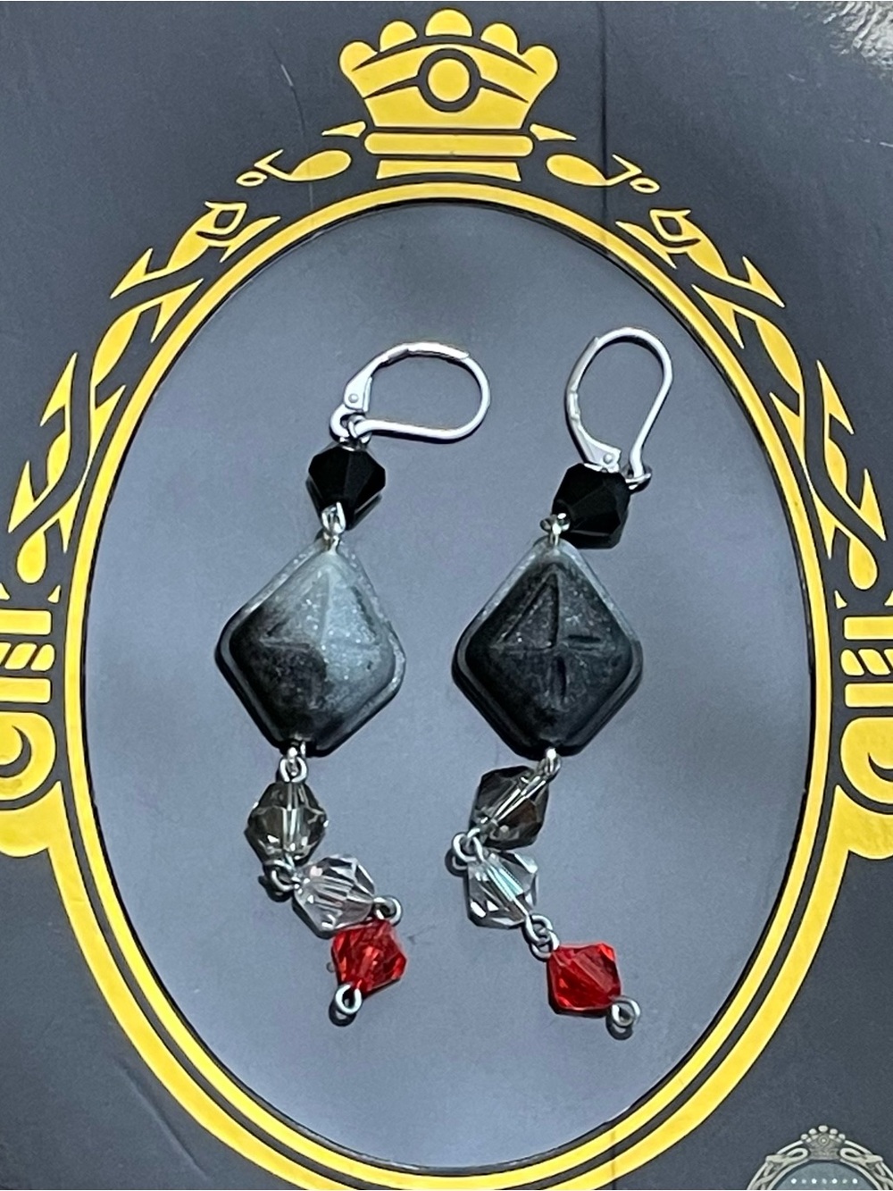 Twisted Wonderland Cater Diamond Inspired Groovy Candy Earrings Nightmare